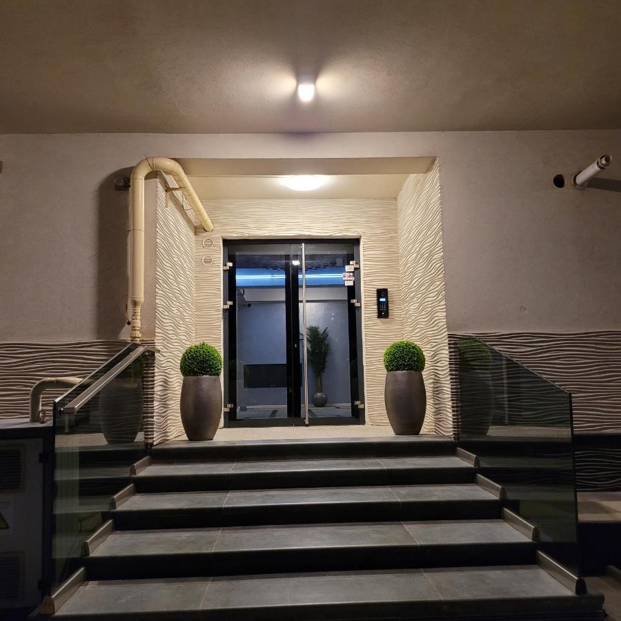 Zen Garden Apartament De Lux Nou Pe Malul Marii Constanţa Exteriér fotografie